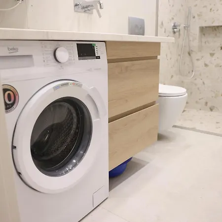 Premium 2 * تيرانا