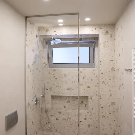 Apartman Premium 2 *